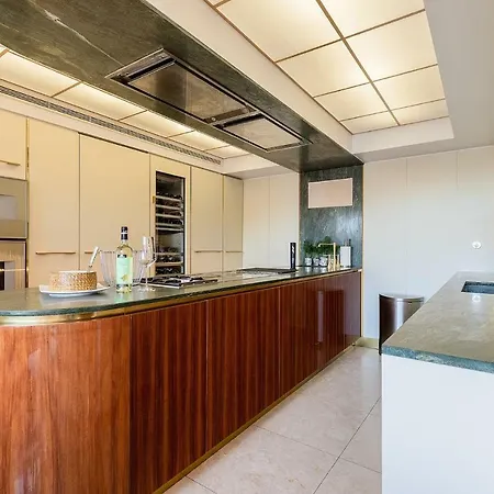 Valentino Penthouse - 450m2 Plus 200m2 Rooftop Apartman Lisboa